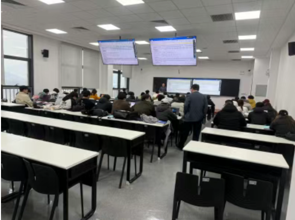 元气满满新学期｜信息与商务管理学院领导班子开展 新学期线下巡课