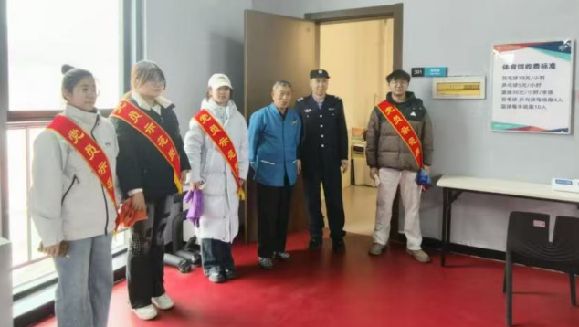 学雷锋践初心 护生态勇担当